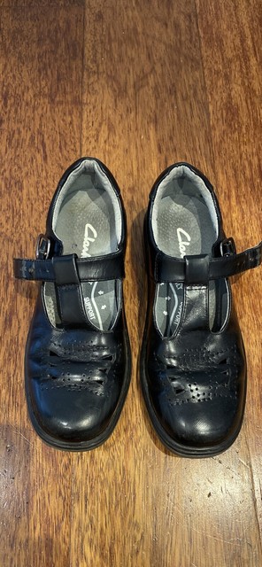 clarks ingrid junior